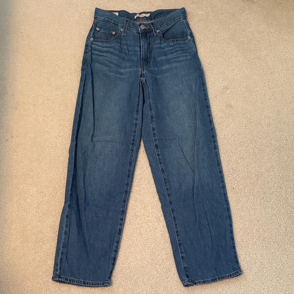 Levi's Baggy Dad Lightweight Jean